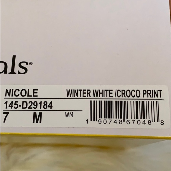 Seven Dials Nicole Boot - Picture 6 of 7